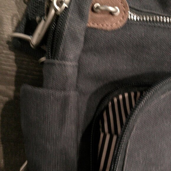 Travelon 5 Point Anti Theft Security Bag Heritage Blue Indigo NWT - Picture 2 of 9